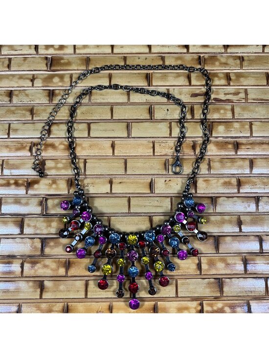 N/A Jewelry - Colorful Statement Necklace With Multi-Colored Rhinestones & Adjustable Chain